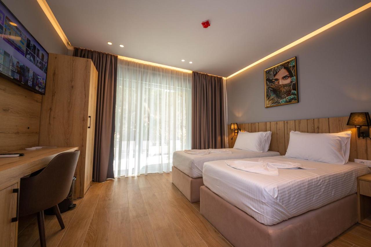 Azure Inn Hotel Σαράντα Εξωτερικό φωτογραφία