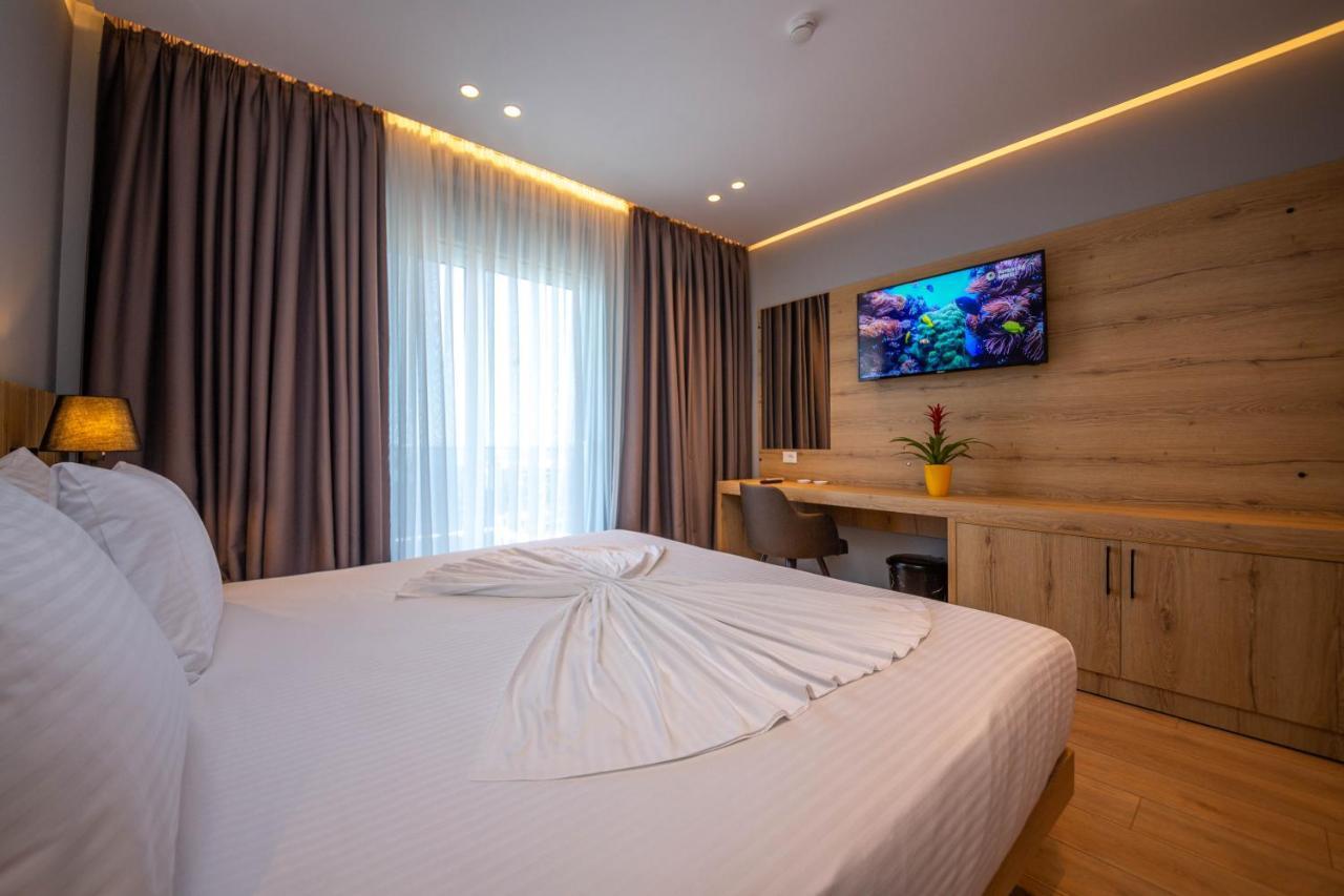 Azure Inn Hotel Σαράντα Εξωτερικό φωτογραφία