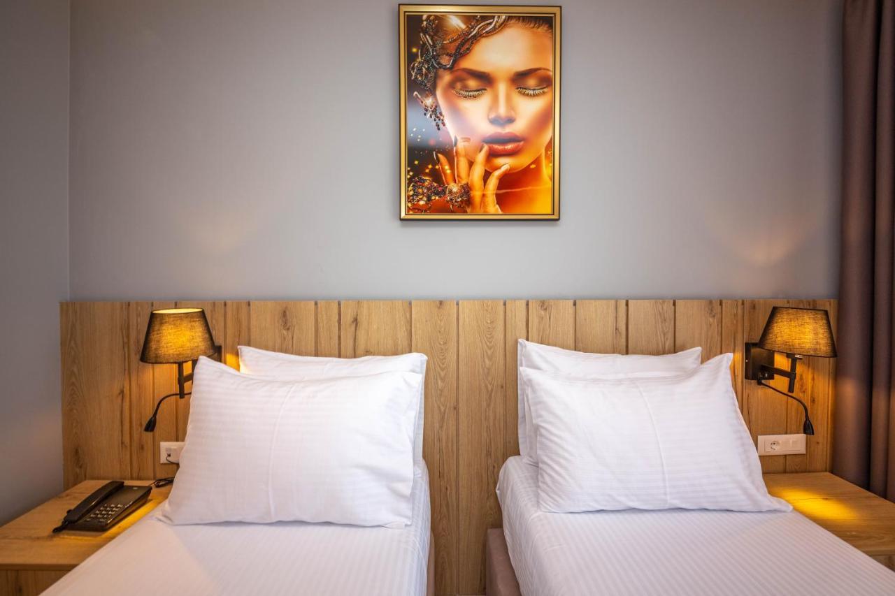 Azure Inn Hotel Σαράντα Εξωτερικό φωτογραφία