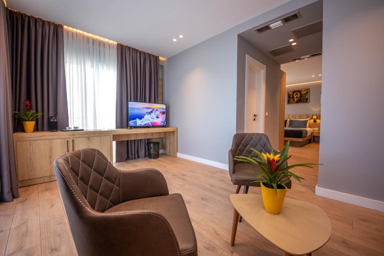 Azure Inn Hotel Σαράντα Εξωτερικό φωτογραφία