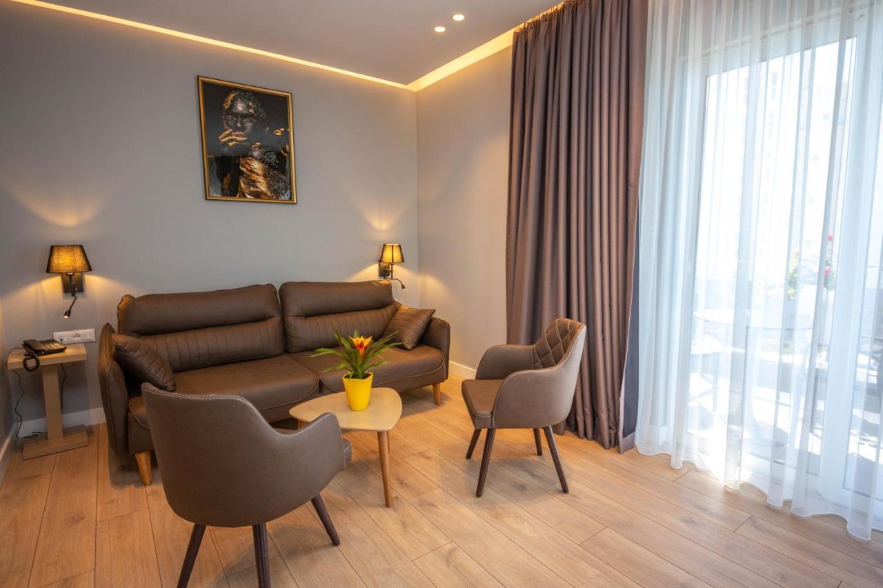 Azure Inn Hotel Σαράντα Εξωτερικό φωτογραφία