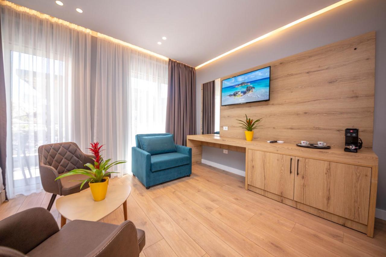 Azure Inn Hotel Σαράντα Εξωτερικό φωτογραφία