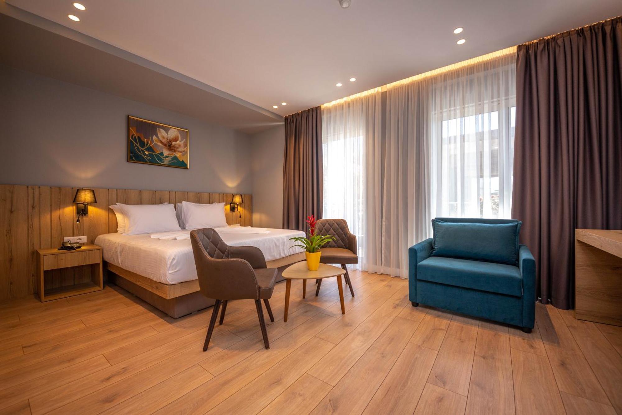 Azure Inn Hotel Σαράντα Εξωτερικό φωτογραφία