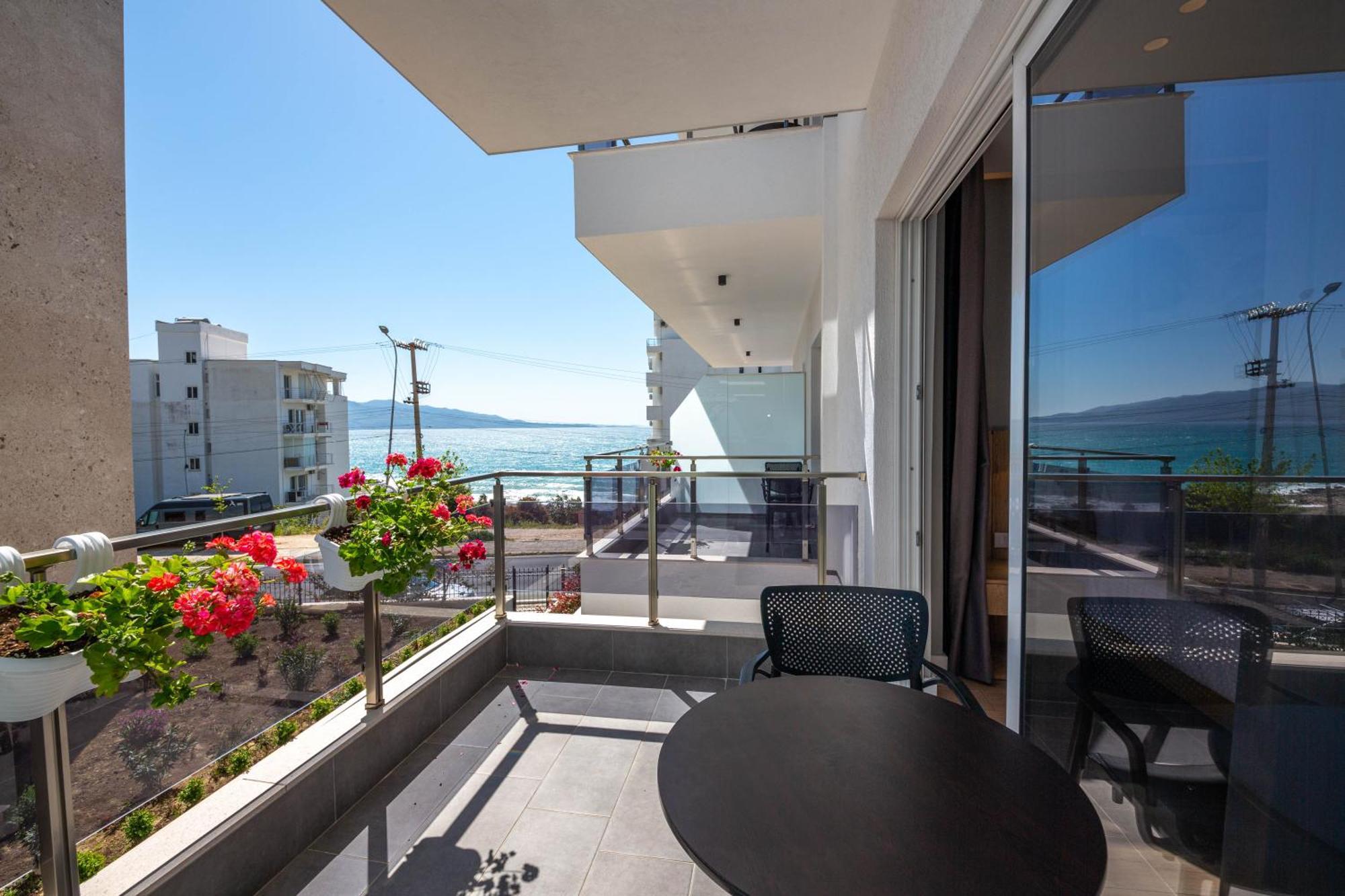 Azure Inn Hotel Σαράντα Εξωτερικό φωτογραφία