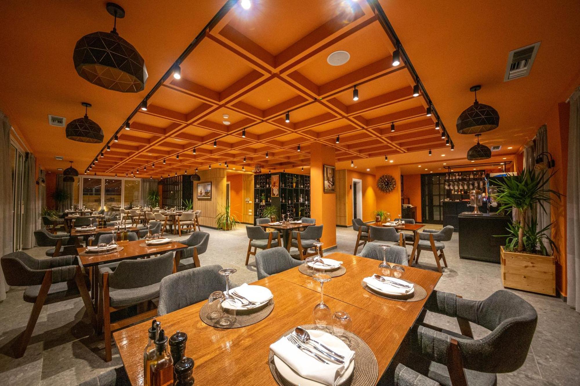 Azure Inn Hotel Σαράντα Εξωτερικό φωτογραφία