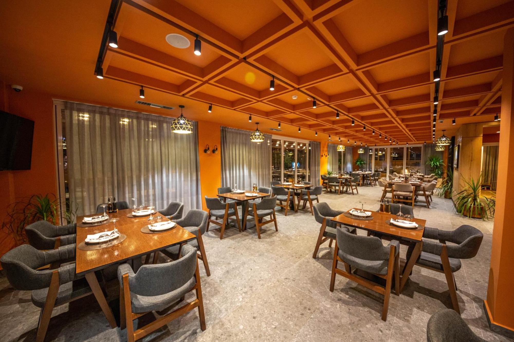 Azure Inn Hotel Σαράντα Εξωτερικό φωτογραφία