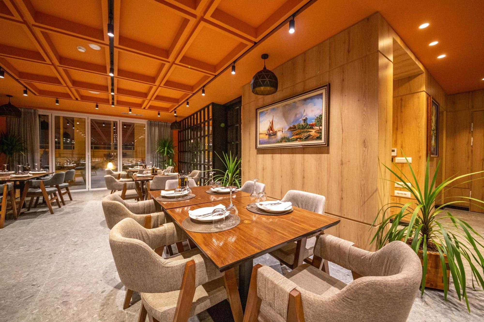 Azure Inn Hotel Σαράντα Εξωτερικό φωτογραφία